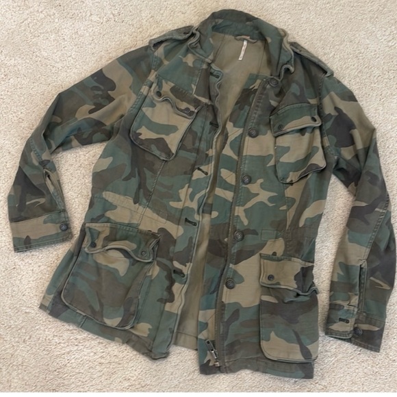 Free people xs camouflage jacket - Picture 2 of 5
